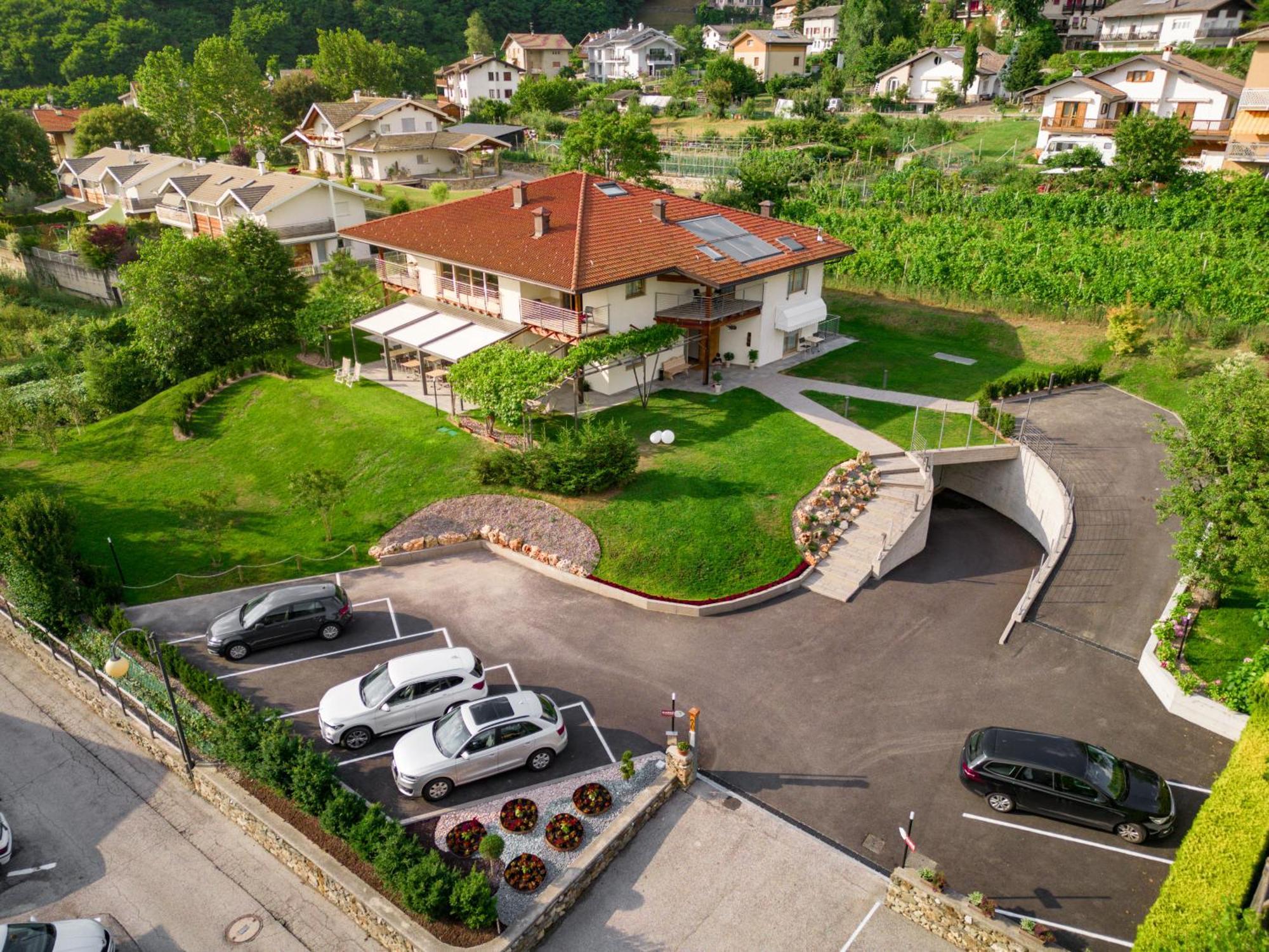 Garni Tuttotondo Hotel Levico Terme Exterior foto